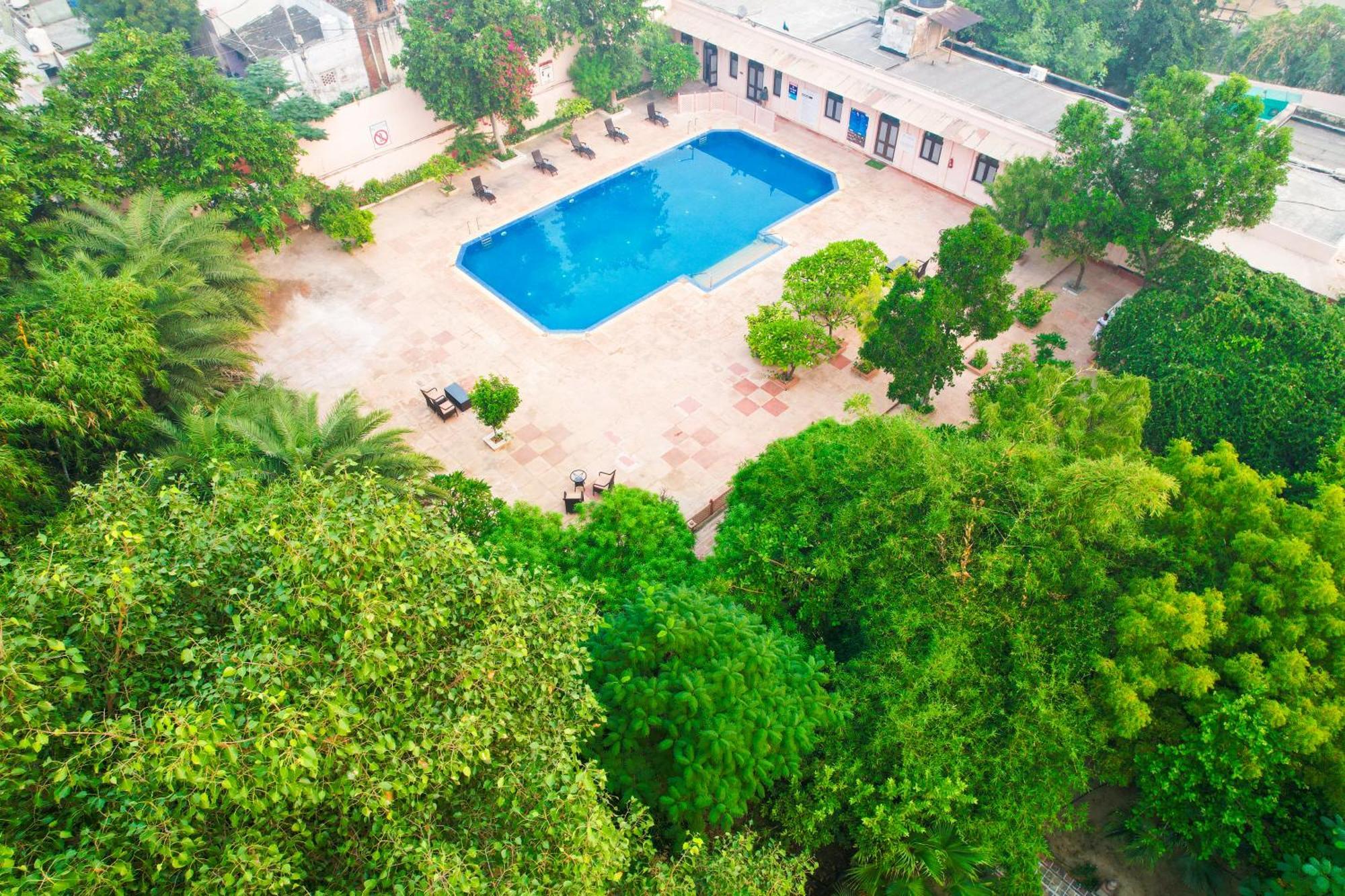 Готель Club Mahindra Бгаратпур Екстер'єр фото